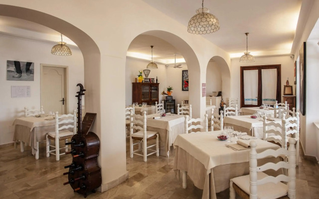 Hotel Sandalyon