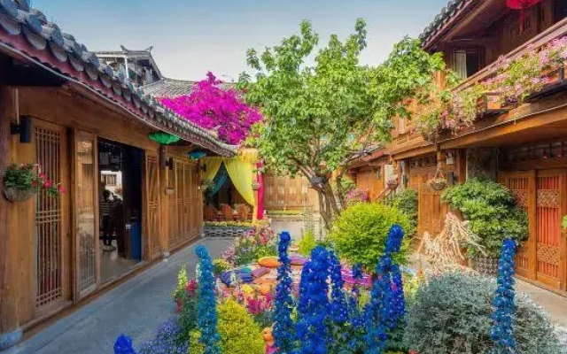 Encounter Lijiang Inn