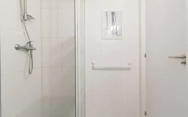 Dobo Homes Ronda De Valencia Apartment