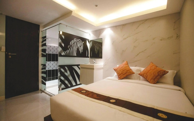 Double Five - Hostel