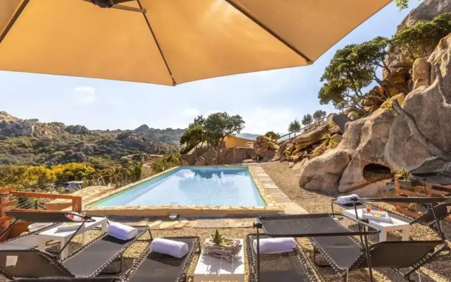 Villa Esmeralda - Free Wifi - With Swimming Pool