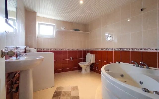 07 Kestel Apartments