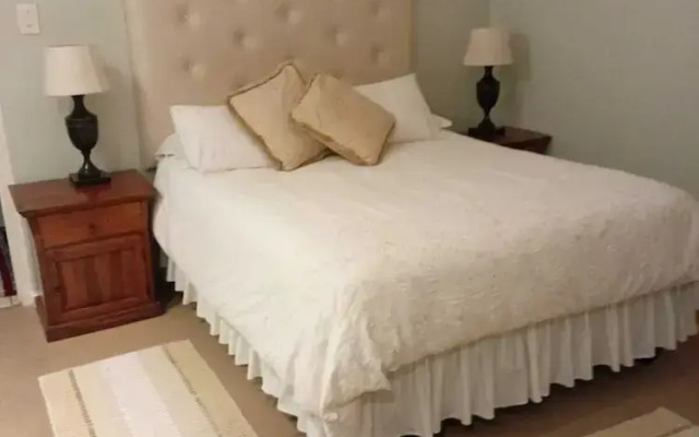Beautiful House Fully up for Rental