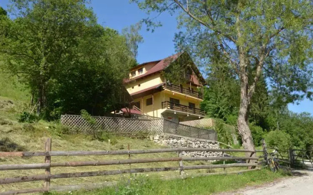 Casa Adina