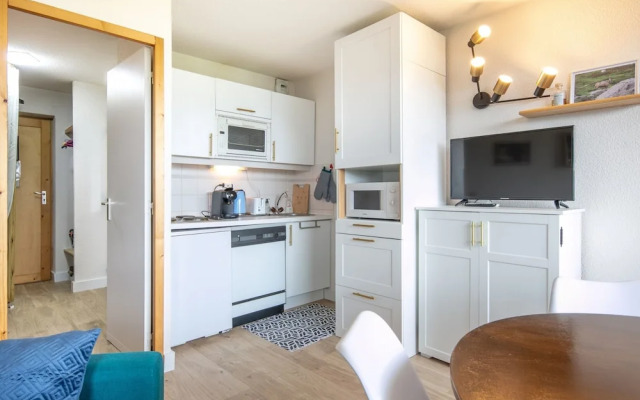 Apartment in Doucy With Mountain Views