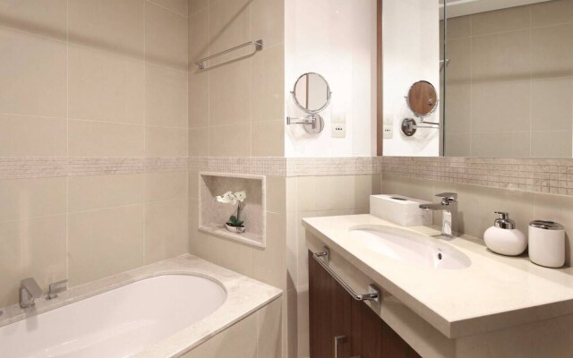 Spectacular 2BR in Beautiful Burj Vista!