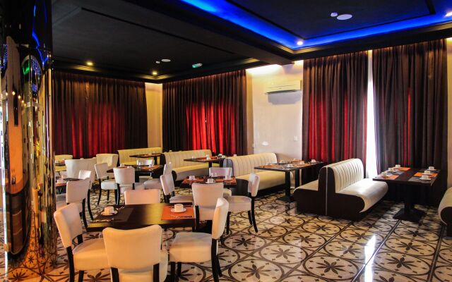 Rollace Hotel Lagos INTL