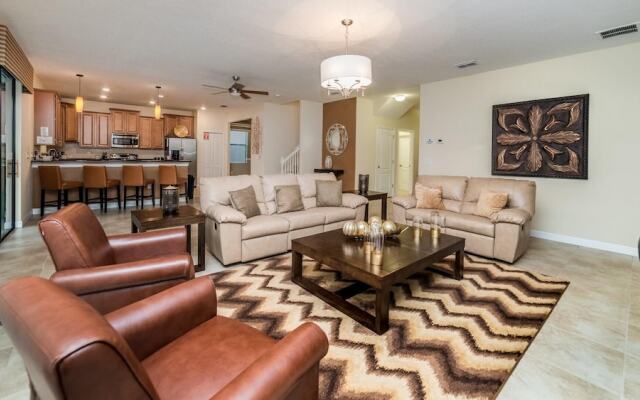 9028 Shadow Mountain Street