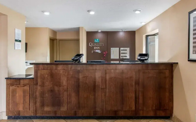 Super 8 Reynolds /East Columbus Area