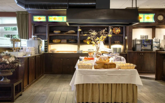 Fletcher Hotel-Restaurant De Broeierd