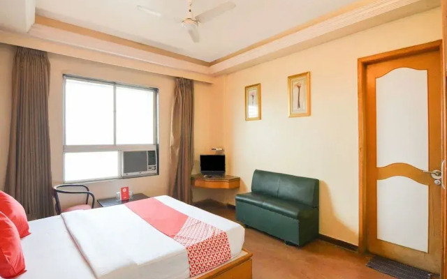 OYO 17243 Hotel Celebration Inn
