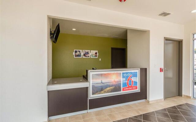 Studio 6 New Braunfels, TX