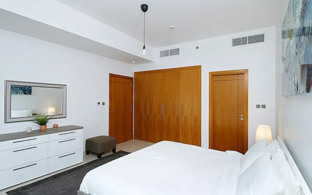 R&H Trident Grand Residences