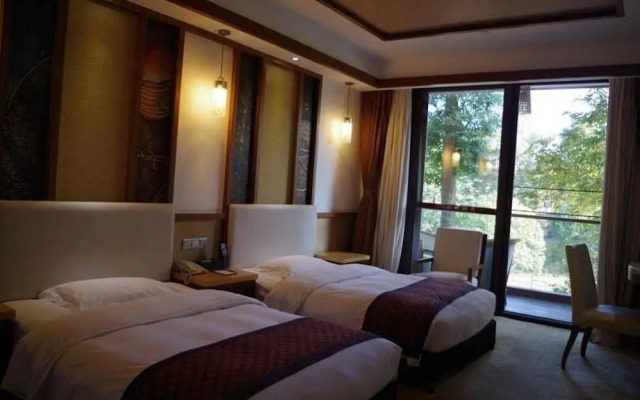 HUIFENG