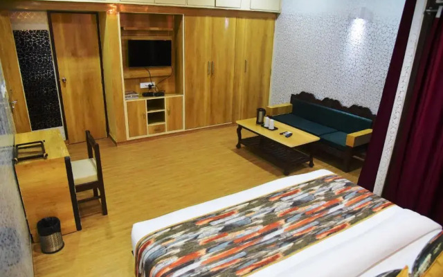 Hotel Bamboo Castle