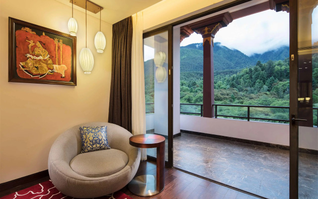 Hilton Linzhi Resort