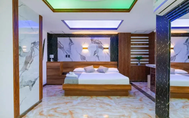 Hotel Shaira