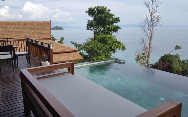 Serendipity Beach Resort Koh Lipe