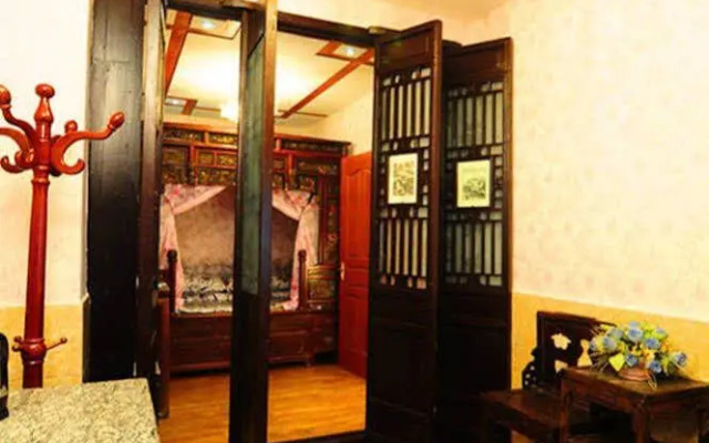 Zunwentang Baishouting Inn