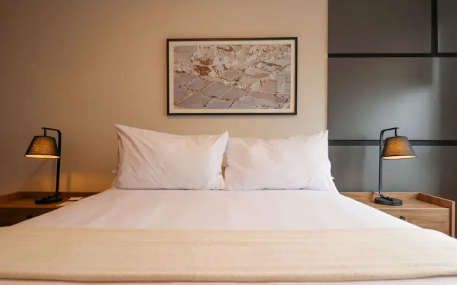 w Elegant 2BR w Fantastic View in Miraflores