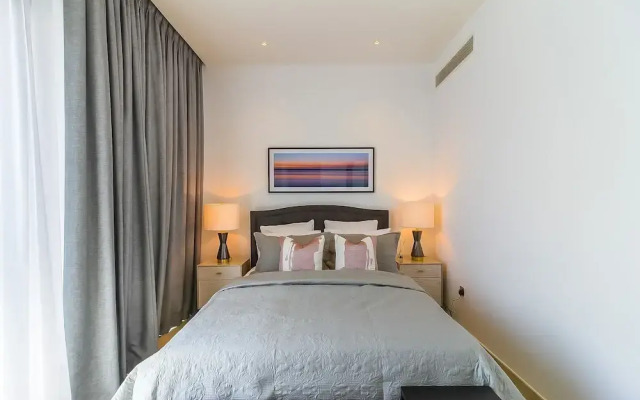 Luxury 2BR Marina Gate 3