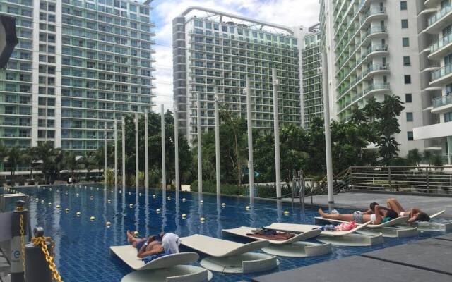 Azure Urban Resort by Adam's Crib