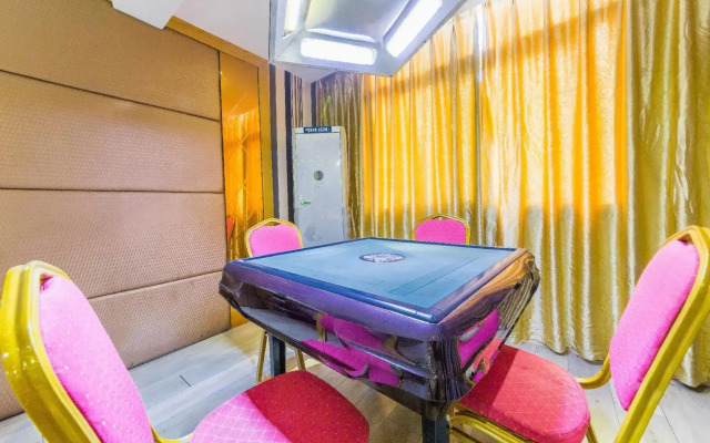 Xianning Chengyue Business Hotel