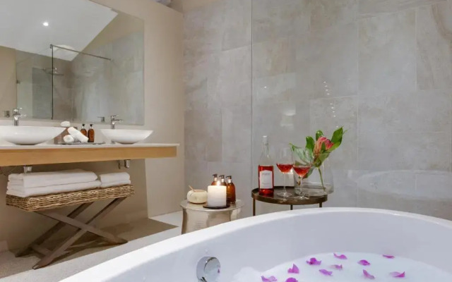The Jordan Suites