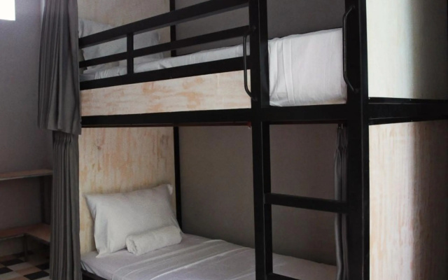 Mojosurf Camp Canggu - Hostel – Guest Rooms – Canggu
