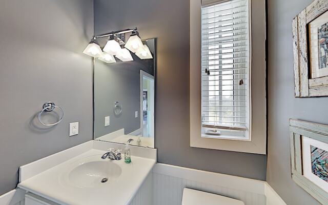 35laurst 5 Bedroom Home