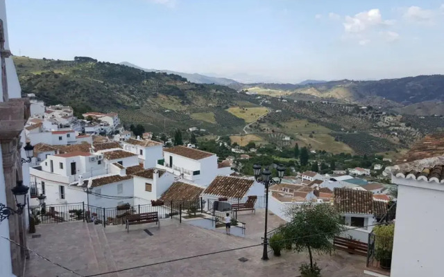 Apartment With 2 Bedrooms in Casarabonela
