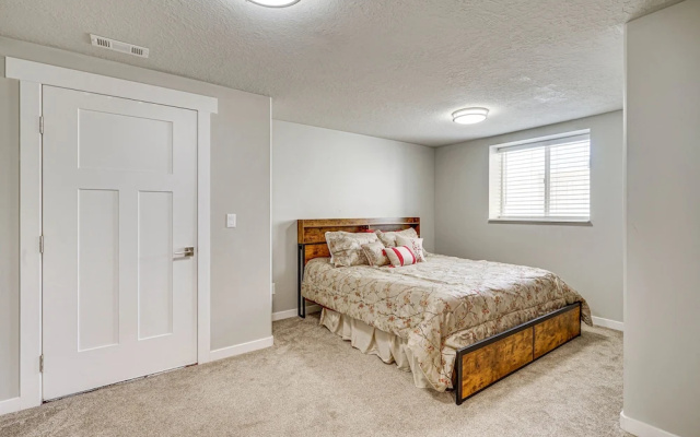Layton Vacation Rental - Close to Hiking Trails!