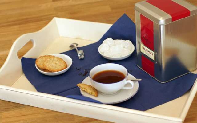 Lovely Apartment in Hage