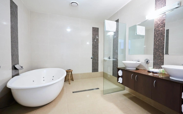 Mornington Hotel