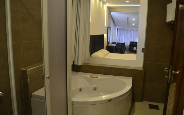 Platinum Hotel