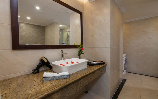 Hanoi Central Hotel & Residences