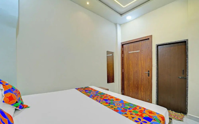 Fabhotel Bharti Palace