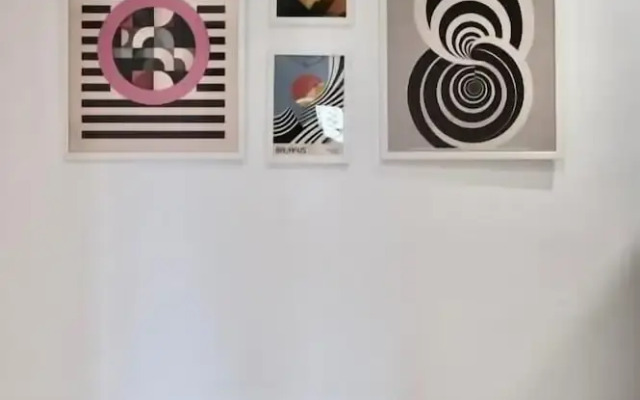 SynPiraeus Apartments & Studios