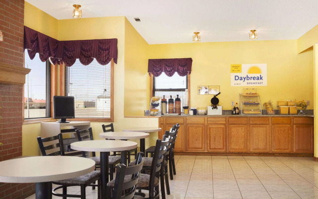 Days Inn Wichita West