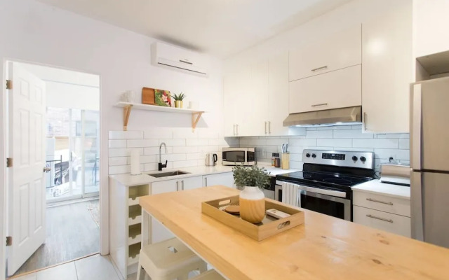 Live Like a Local in Le Plateau