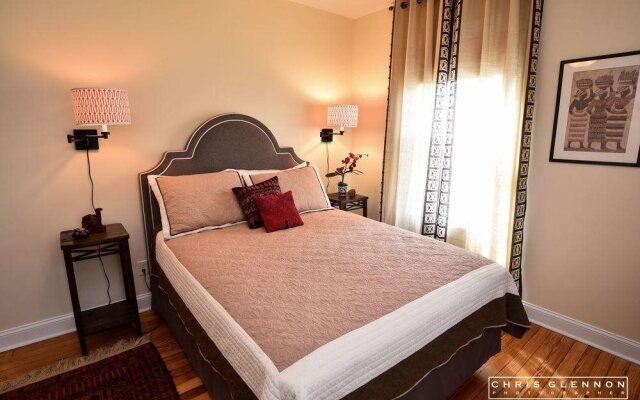 Alyssa House Bed & Breakfast