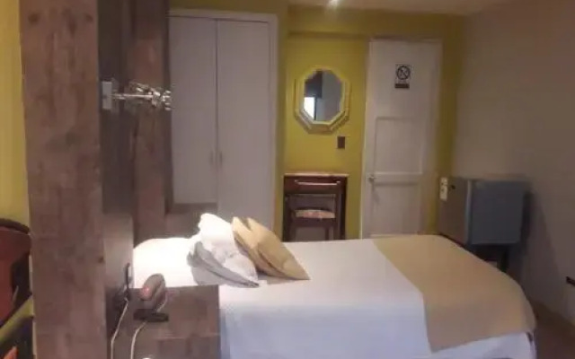 Hotel Cadiz