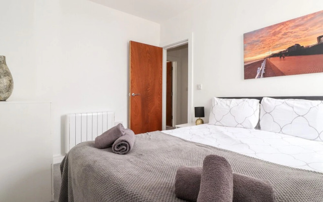 6 Seaview @ Bridlington Bay