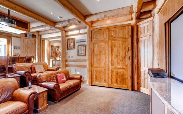 Rubywood - Private Home by RedAwning