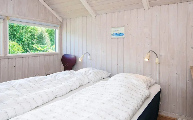 Whirlpool Cottage Oasis-by Traum
