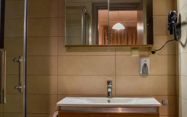 Elia Deluxe Accommodation