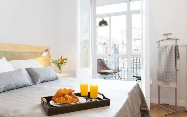 Perfectly located 4bed 4bath apartment in Barcelona 2 2