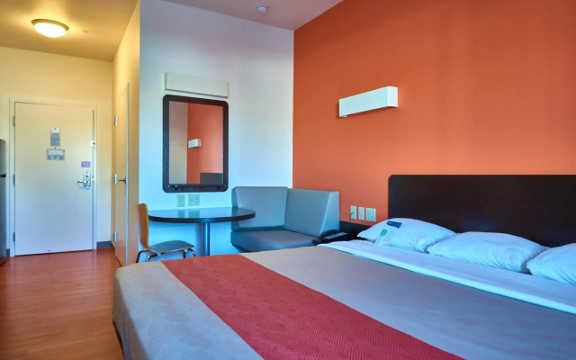 Motel 6 Wilkes Barre, PA - Arena