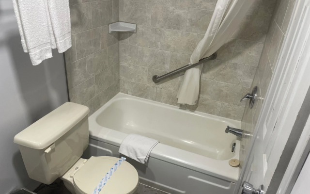 Bancroft Inn & Suites