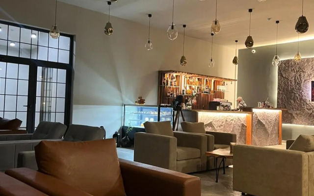 Kechi House Apartment 132